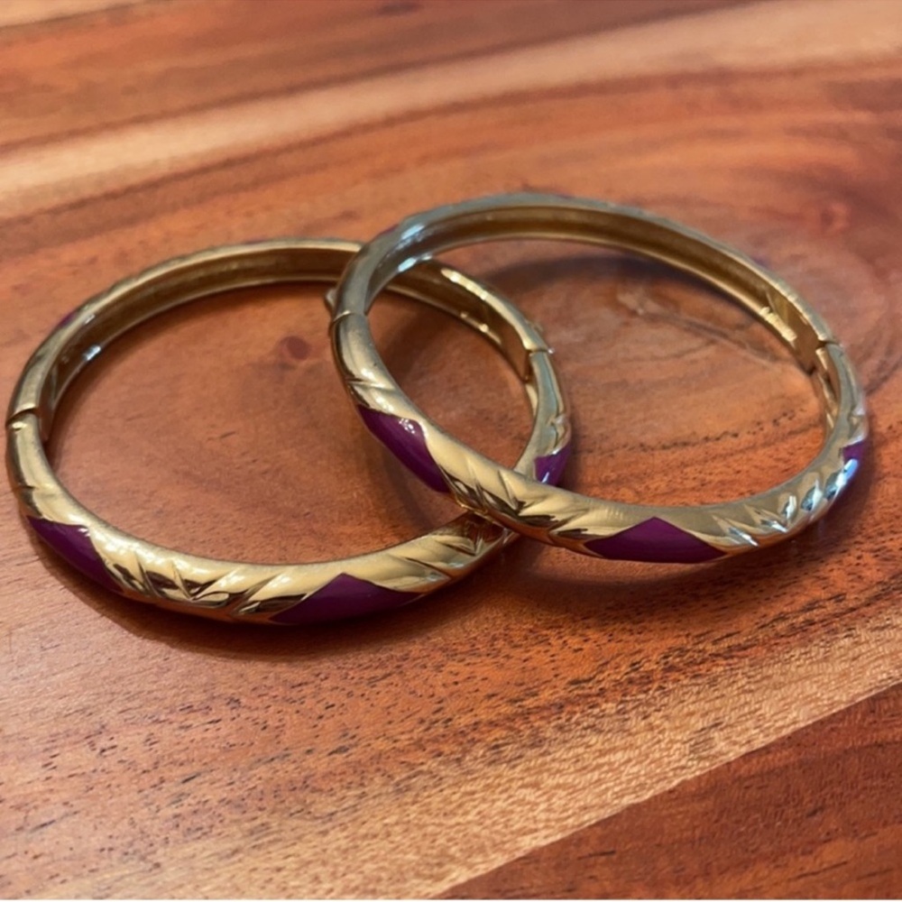 Cache Gold Bangles with Purple Highlights - Picture 4 of 10